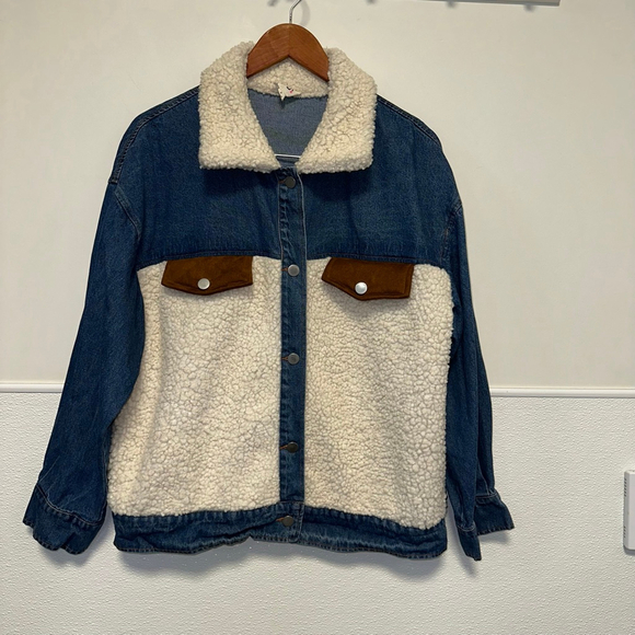 BiBi Women’s Blue Denim & Cream Sherpa Jean Jacket Size Small - Picture 11 of 16
